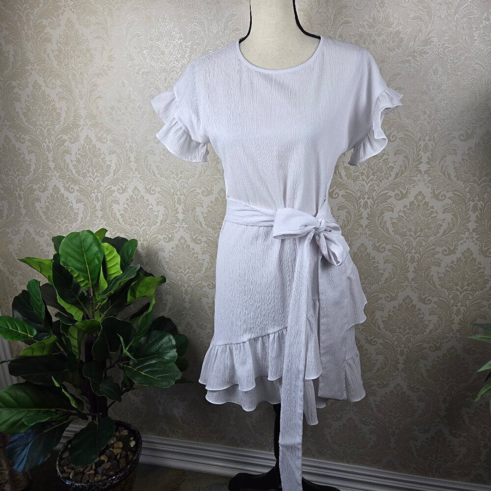 MICHAEL Michael Kors Size XS White Ruffled Dress Fit and Flare Ruffled Sleeves